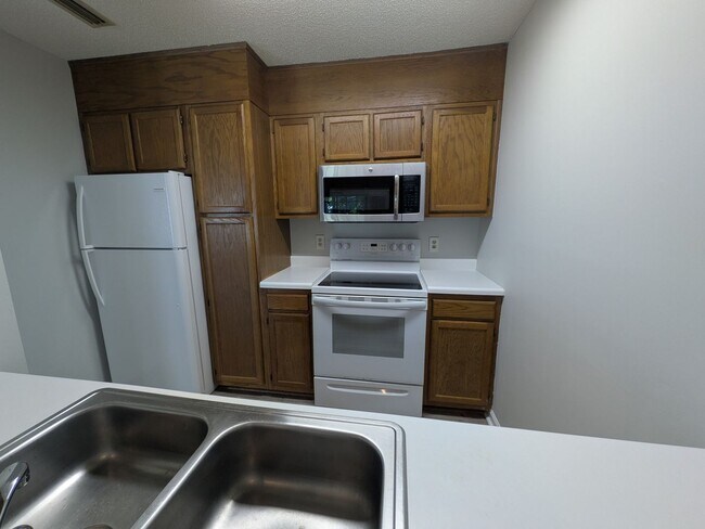 Foto del edificio - 4021 Whirlaway Ct