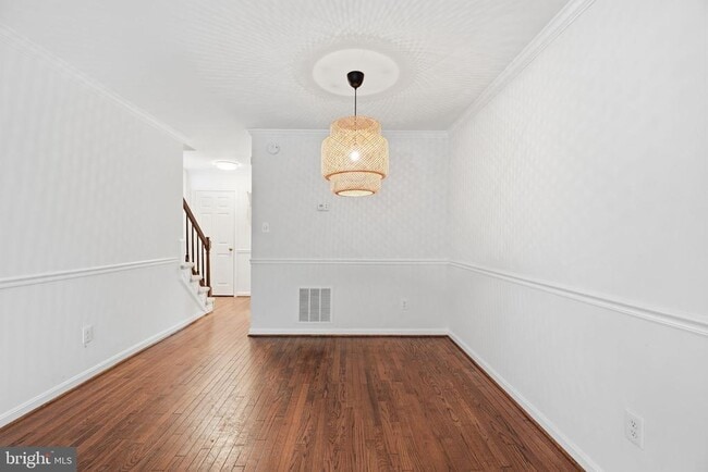 Building Photo - 541 Colecroft Ct