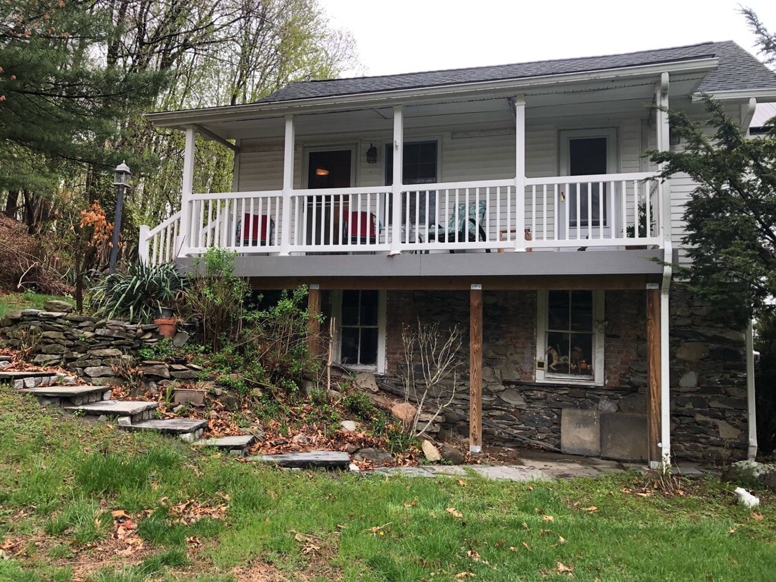1 Prospero Rd, Highland, NY 12528 House Rental in Highland, NY
