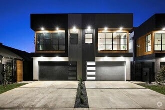 Building Photo - 4806 Manett St