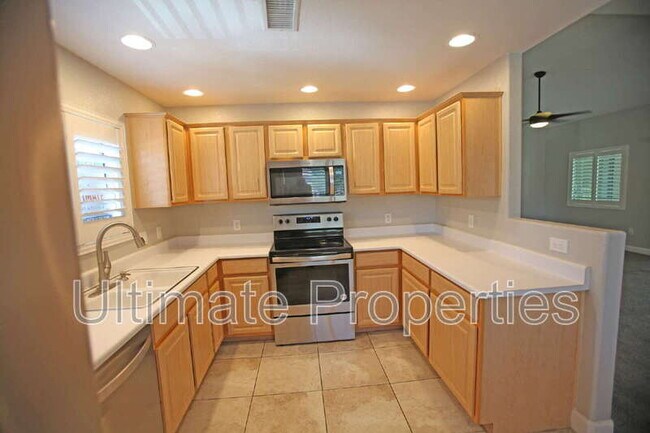Foto del edificio - 15225 N 100th St