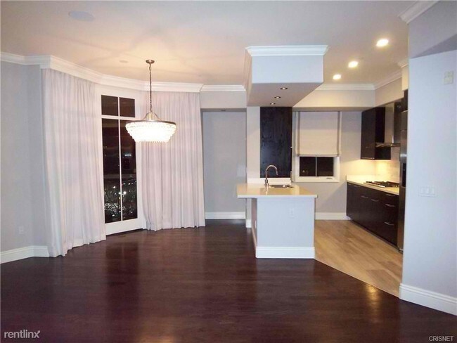 Building Photo - 2 br, 3 bath House - 660 Caruso Ave