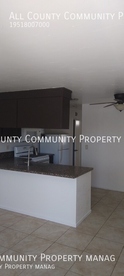 Building Photo - Quaint 1 Bed 1 Bath Apartment in 29 Palms!