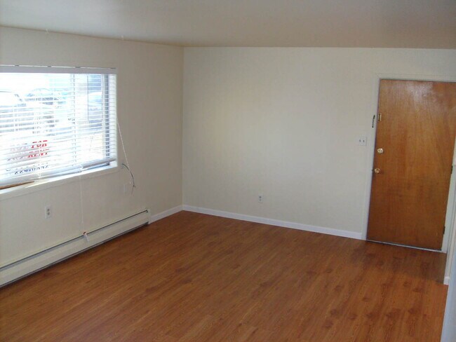 Foto del edificio - 2412 Clearview Ave