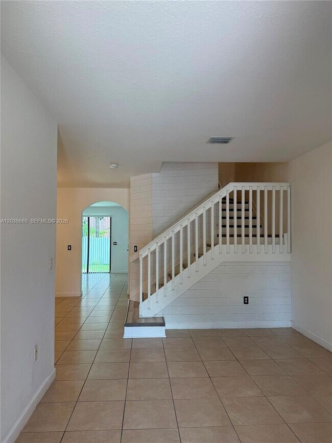 Foto del edificio - 3467 W 89th Terrace