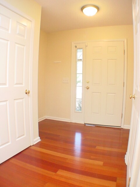 Foto del edificio - 185 Pecan Ln