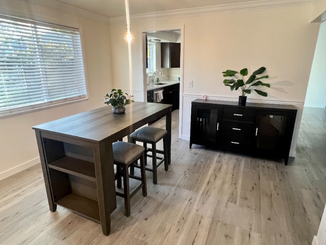 Building Photo - 9212 W Arbor Ave