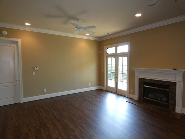 Foto del edificio - 772 Flag Cir