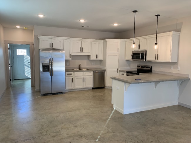 Building Photo - 4616 Wolf Run Trl