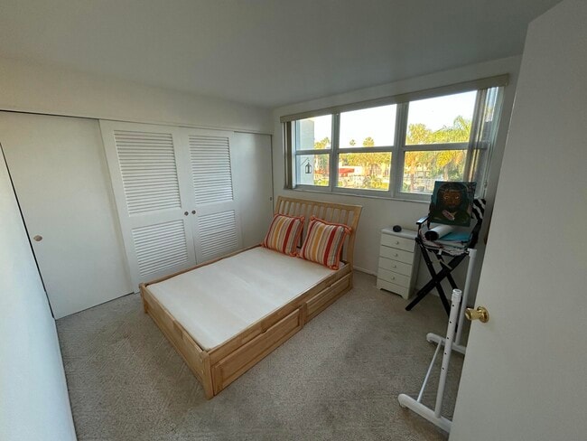Building Photo - 2540 Boundbrook Blvd