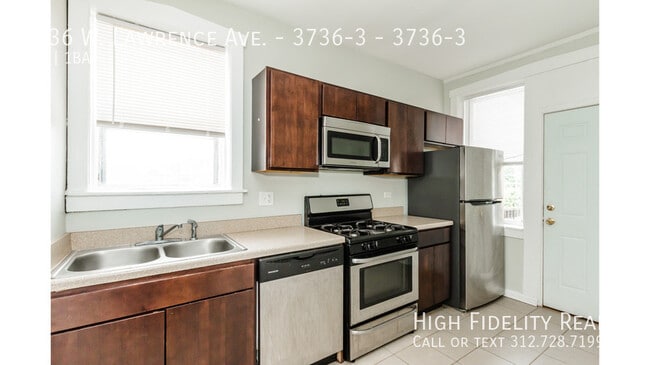 Foto del edificio - 3736 W Lawrence Ave