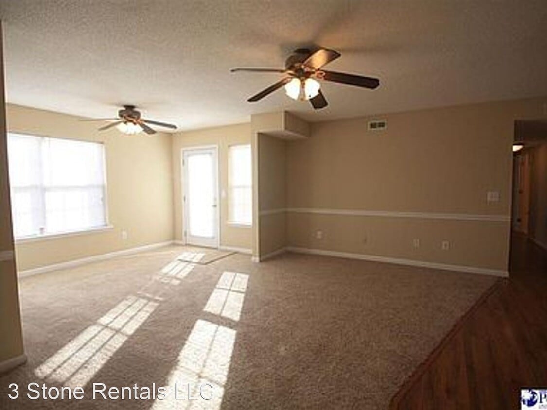 Building Photo - 531 3rd Loop Rd