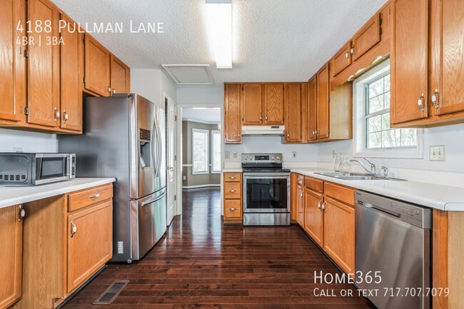 Building Photo - Vast 4 bed 3 bath SIngle-Family Home! $250...