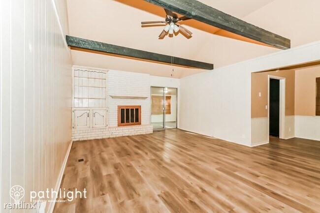 Building Photo - 3 br, 2 bath House - 1212 S Walnut Avenue ...