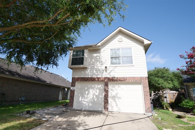 Foto del edificio - 6823 Arrowchase Ct