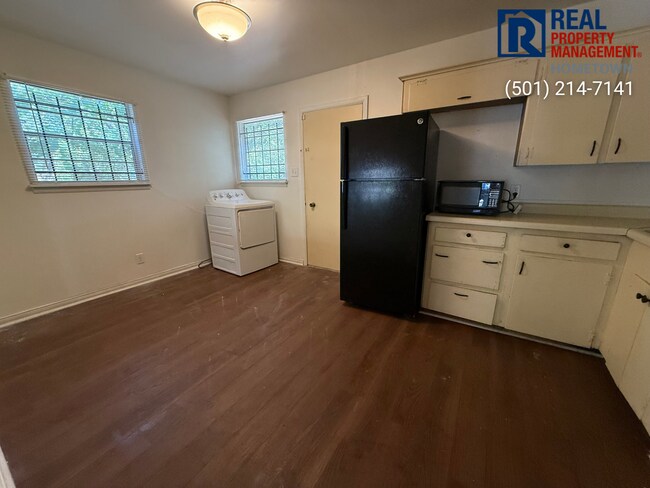 Foto del edificio - 7325 Knollwood Rd