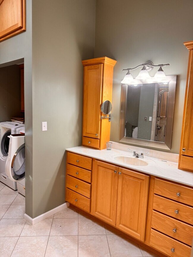 Foto del edificio - Nice large country setting close to town