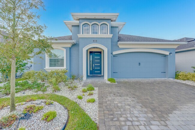 Photo - Luxurious Solar Powered 4 Bedroom, 3 Bath ... House