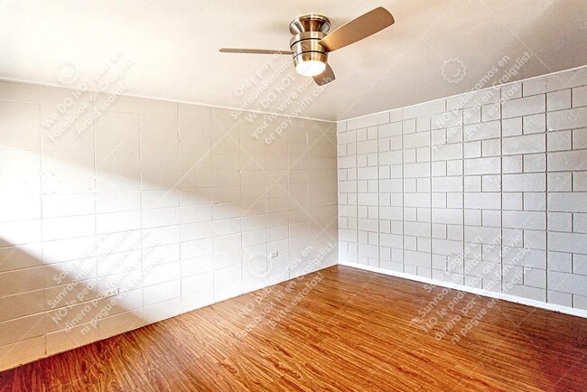 Foto del edificio - 903 Springdale Rd