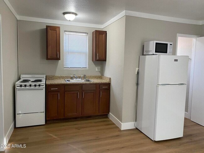 Foto del edificio - 1595 W Mountain View Rd
