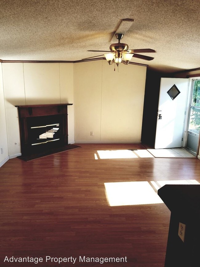Building Photo - 3 br, 2 bath House - 3480 Appomattox