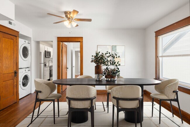 Foto del edificio - 4620 Forest Ave