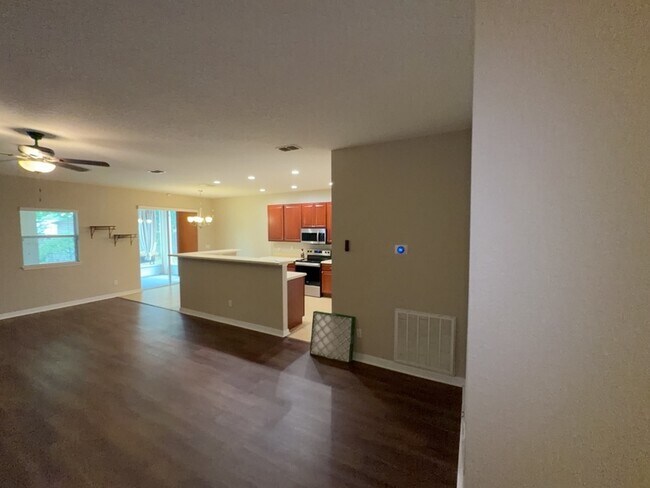 Building Photo - 283 Rambling Cir