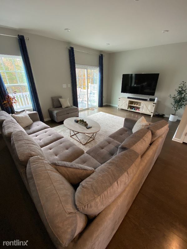 2600 Wheatland Station Way, Fredericksburg, VA 22408 Townhome Rentals