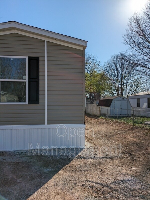 Foto del edificio - 4950 W Farm Rd 156