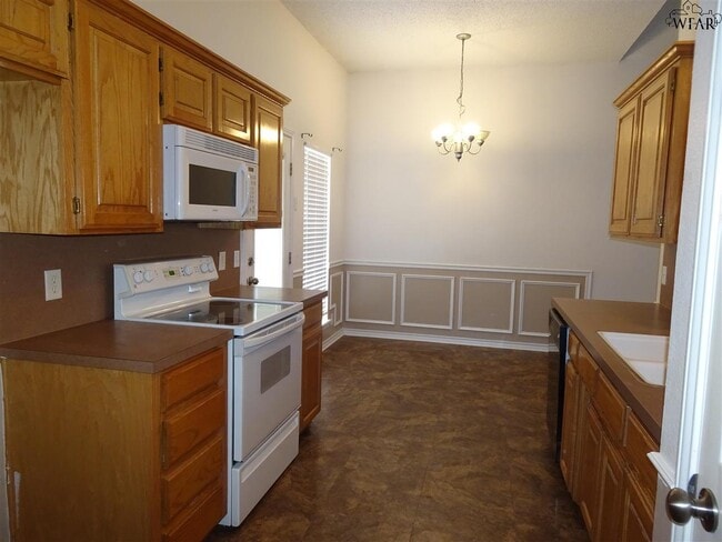 Foto del edificio - 405 Swenson St