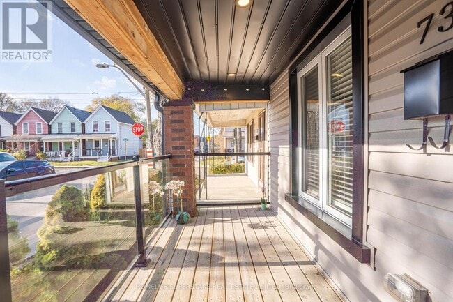 Photo du bâtiment - 73 Clinton St