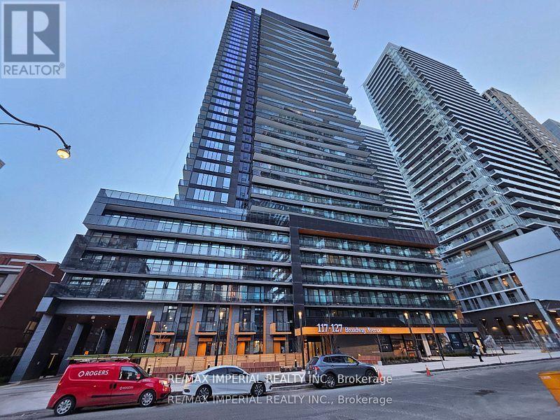 Photo principale - 117 Broadway Ave