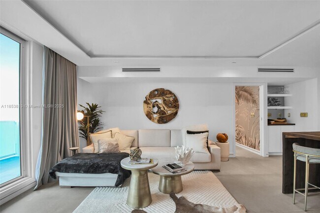 Foto del edificio - 2301 Collins Ave