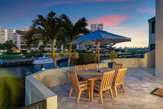Building Photo - 1100 Marine Way W