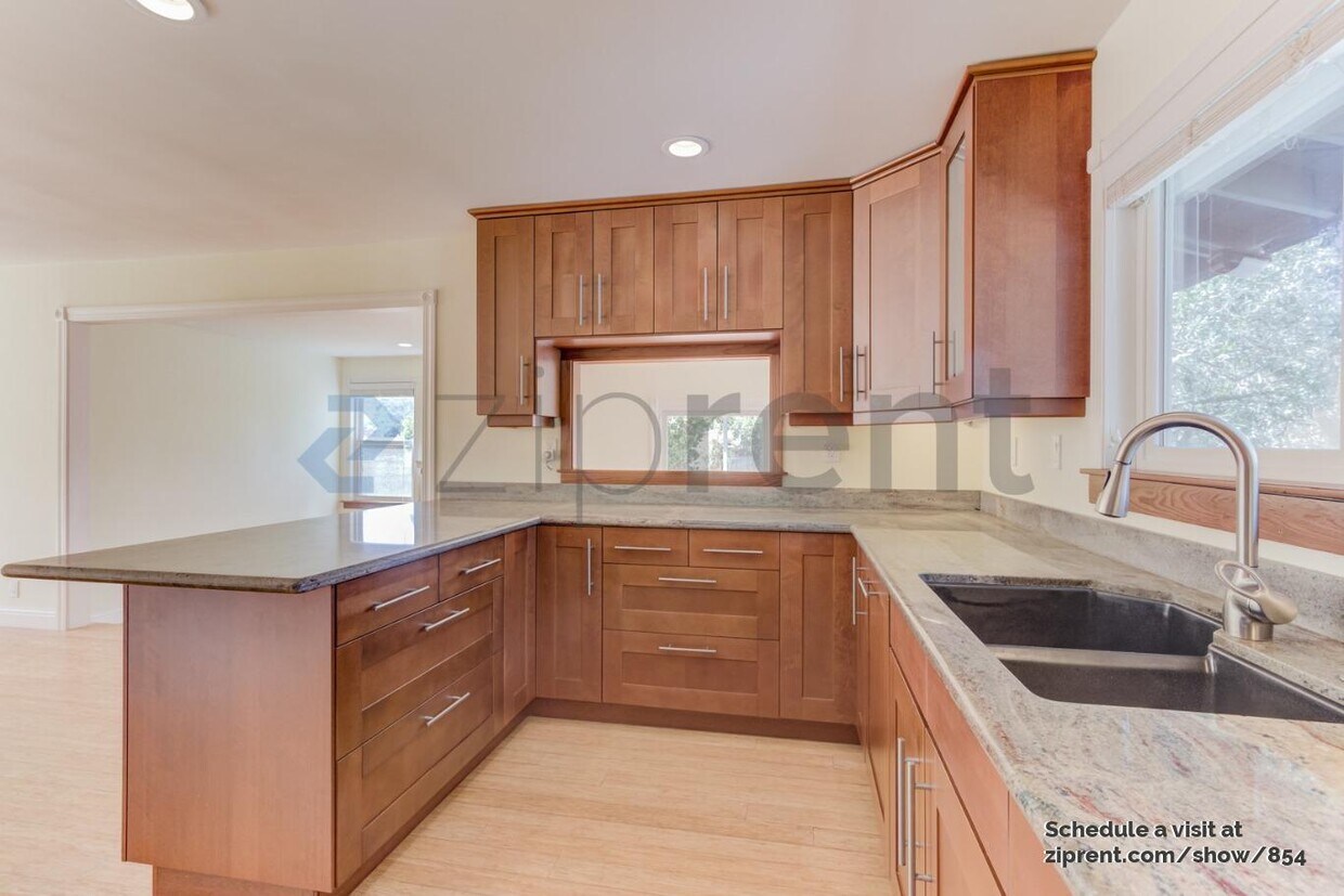 Primary Photo - 4399 Nelson Dr