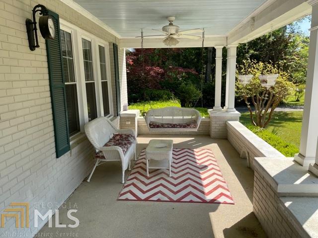 Foto del edificio - 100 Woodlawn Dr