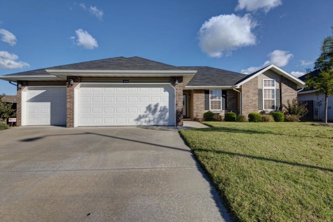 Building Photo - 1628 S Campbell Ave