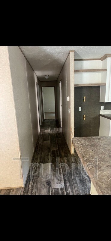 Foto del edificio - 1979 Cardell Rd