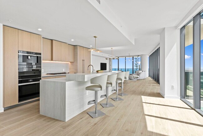 Foto del edificio - 900 N Ocean Blvd