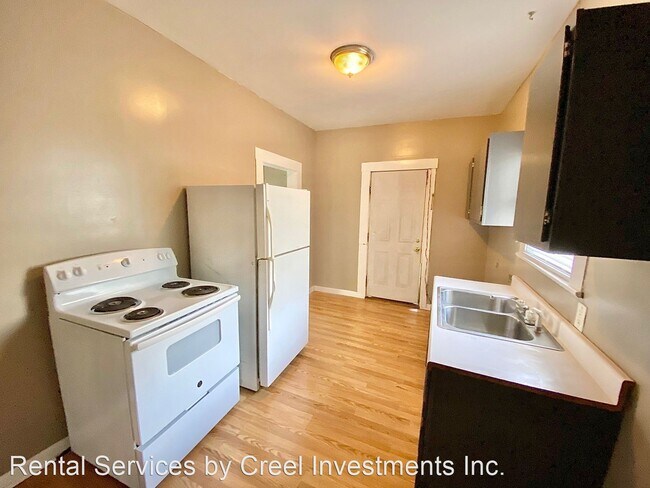 Building Photo - 3 br, 1 bath House - 4303 Kenneth Avenue