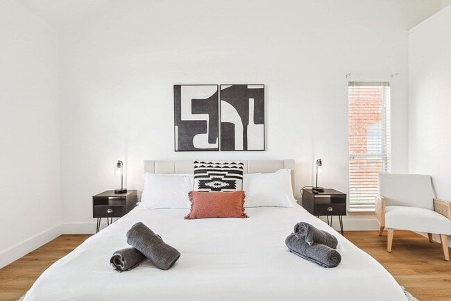 Foto del edificio - 806 Longleaf Dr