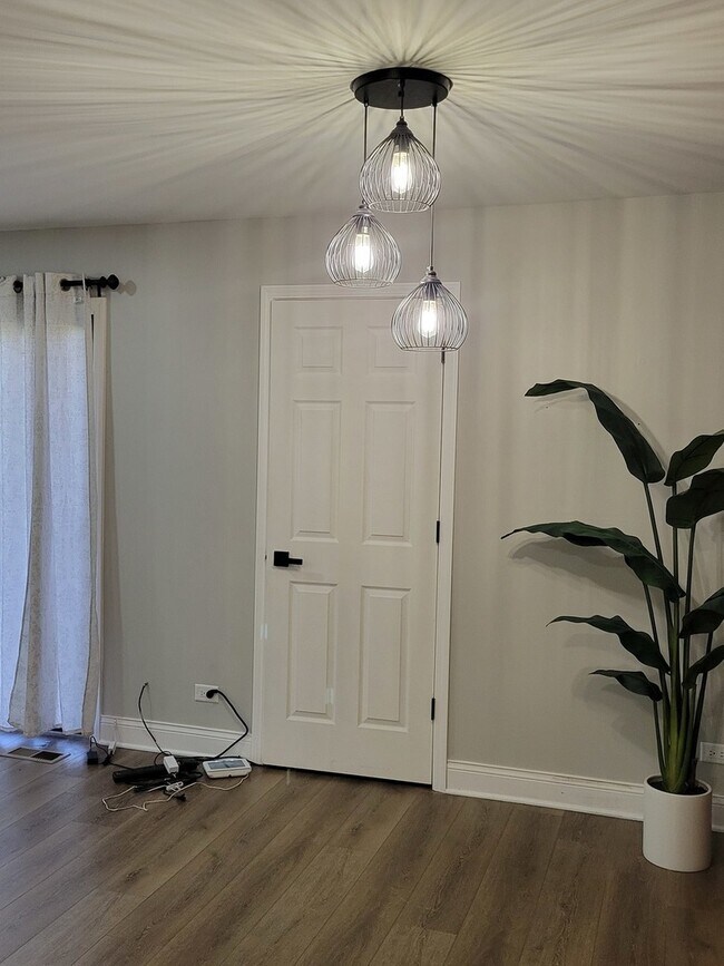 Foto del edificio - 1100 Holbrook Rd