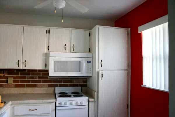 Building Photo - 10455 Carrollwood Estates Dr
