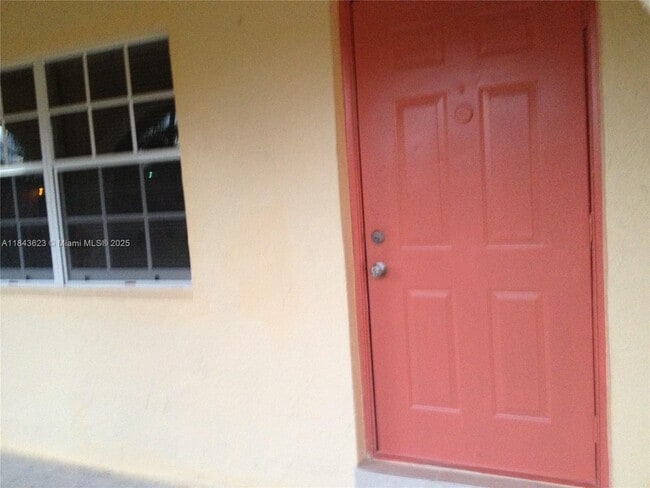 Foto del edificio - 4065 SW 51st St