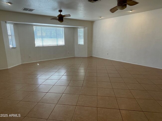 Building Photo - 2918 N 193rd Ave