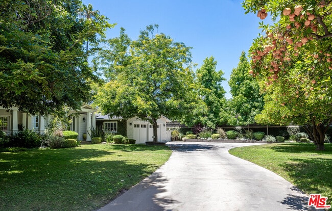 Foto del edificio - 4537 Agnes Ave