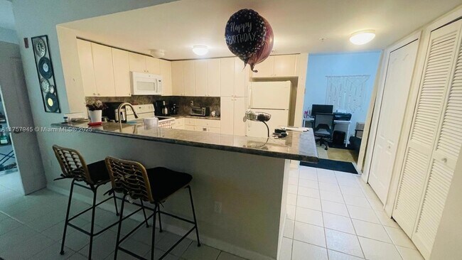 Foto del edificio - 120 SW 37th Ave