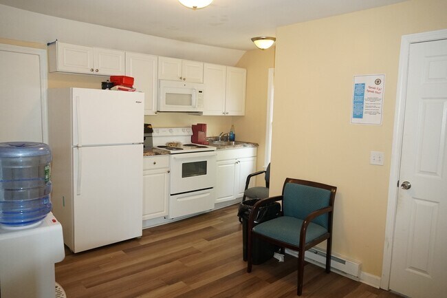 Foto del edificio - 170 Middleboro Ave