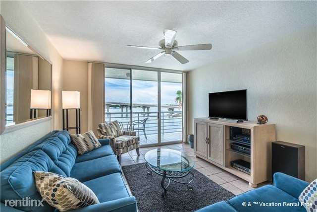 Building Photo - 5901 Bahia del Mar Cir