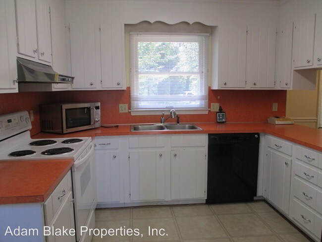 Building Photo - 17028 Island View Dr